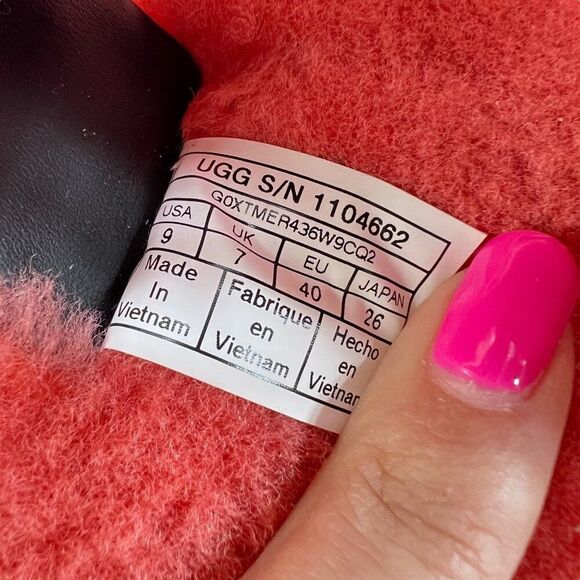 UGG Fuzz Yeah Sheepskin Sherpa Double Buckle Sandals Coral Pink Size 9 - Picture 6 of 11